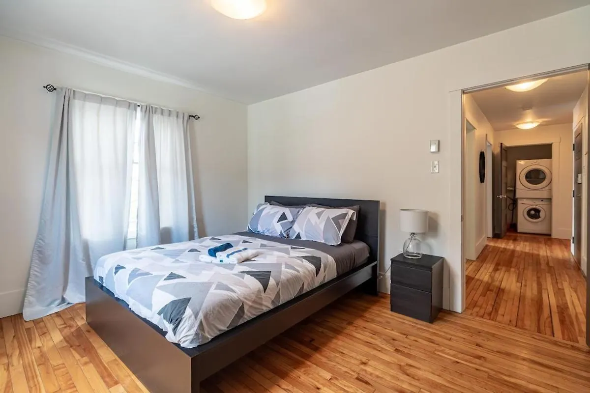 Beautiful & Spacious Apt Ac, Unit 1 contacts