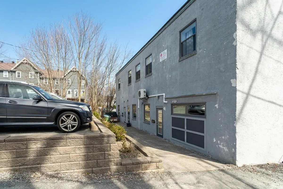 Beautiful & Spacious Apt Ac, Unit 1 Halifax
