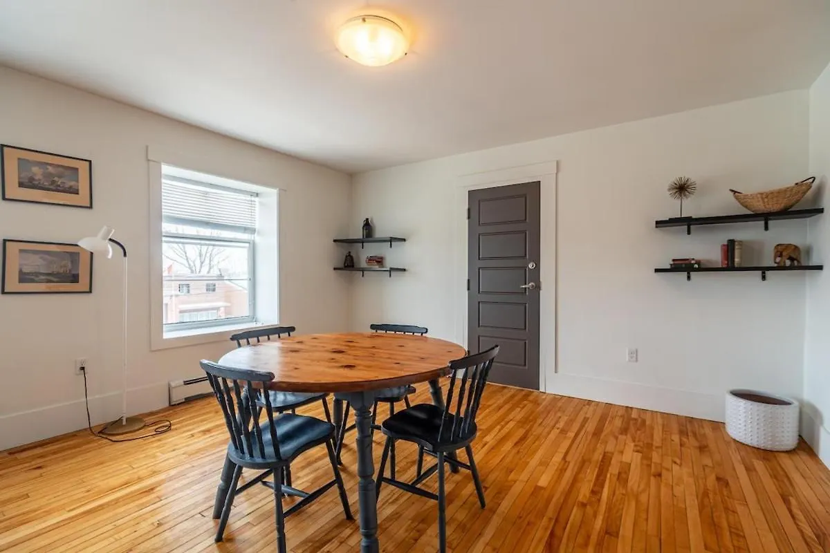 Beautiful & Spacious Apt Ac, Unit 1 Halifax 0*,